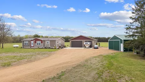 5758 83rd Ave SW, Poplar Twp, MN 56481
