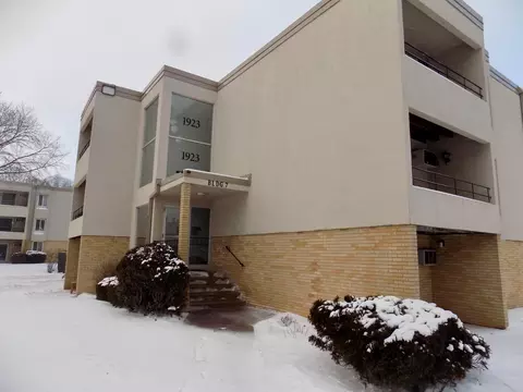 1923 Viking Dr NW #21, Rochester, MN 55901