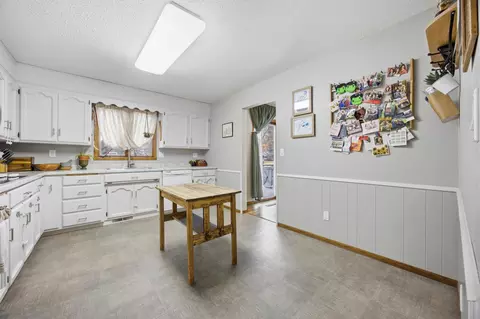 2867 Westgate Dr S, Fargo, ND 58103 photo 5