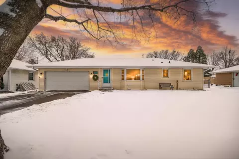 3350 143rd St W, Rosemount, MN 55068