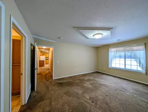 Living - 1213 E Ashmore Ave, Montevideo, MN 56265 photo 6 of 6