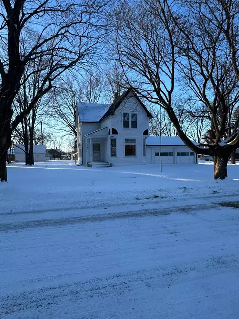 106 N Park St, Hendricks, MN 56136 photo 3
