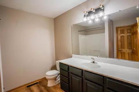 Bath - 615 5th St NE, Plainview, MN 55964 photo 3 of 3
