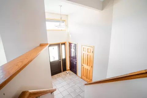 Entry Way - 615 5th St NE, Plainview, MN 55964 photo 3 of 3