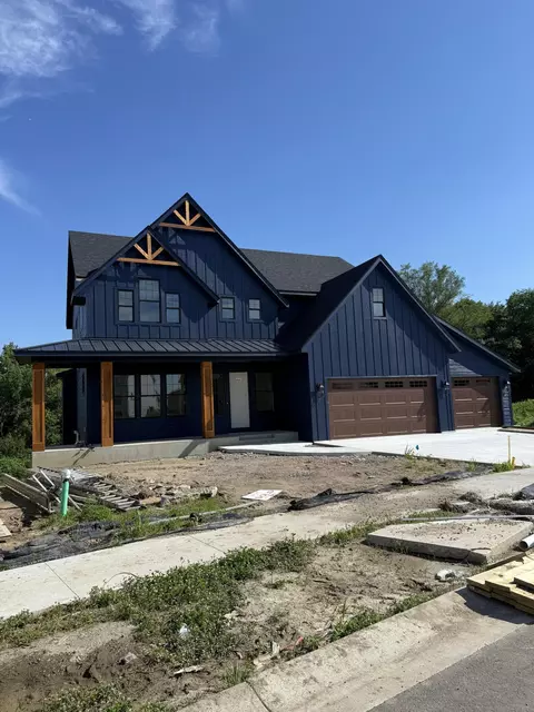 3741 Brookside Dr, Chaska, MN 55318