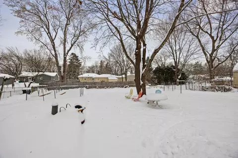 Exterior - 548 Doris Ave, Shoreview, MN 55126 photo 9 of 18