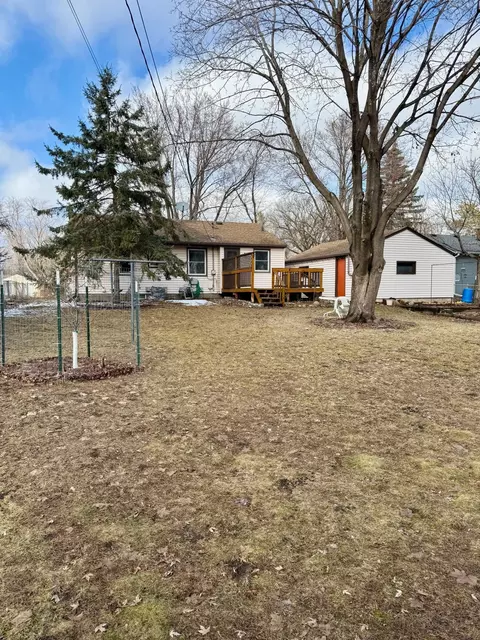 Exterior - 548 Doris Ave, Shoreview, MN 55126 photo 17 of 18