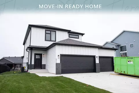 8810 Meadowlark Pkwy S, Horace, ND 58047