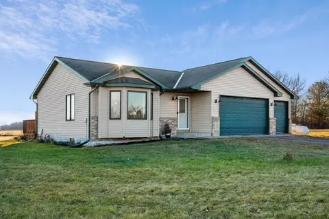 2577 Little Telander Dr, Mora, MN 55051