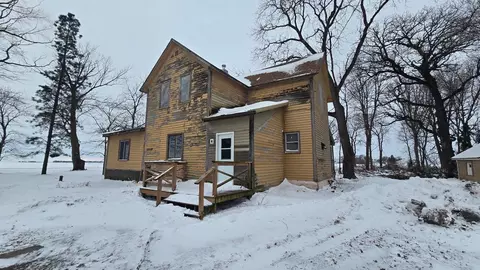 85826 157th St, Glenville, MN 56036