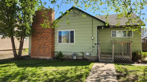 729 14th St N, Fargo, ND 58102