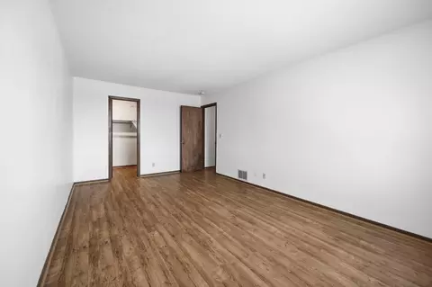 Bedroom - 4613 12 Penkwe Way, Eagan, MN 55122 photo 2 of 5