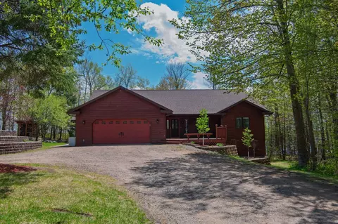 37807 Loon Dr, Cohasset, MN 55721