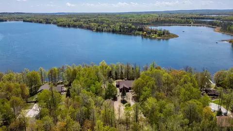 37807 Loon Dr, Cohasset, MN 55721
