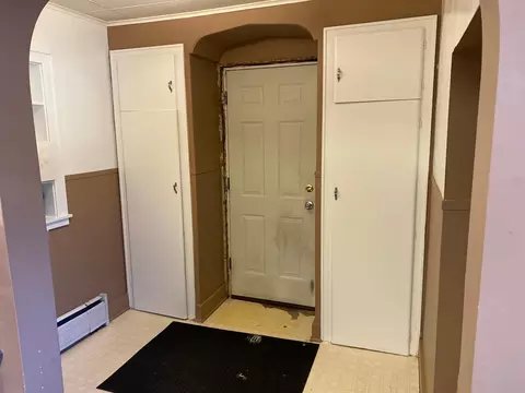 Entry Way - 215 3rd St SE, Barnesville, MN 56514 photo 1 of 1