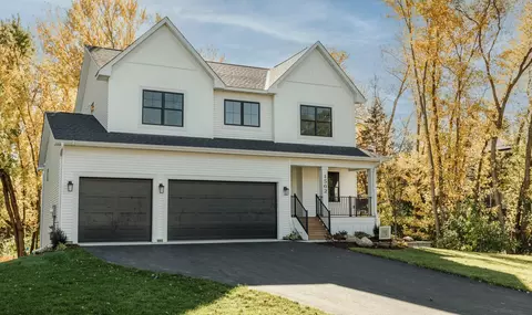 1562 Mcclung Dr, Arden Hills, MN 55112