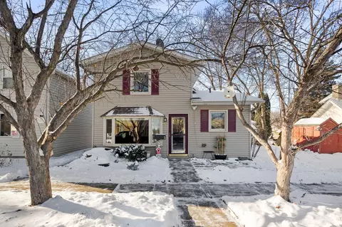 217 Beech St, Chaska, MN 55318