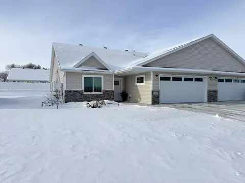 1419 Park St, Fergus Falls, MN 56537