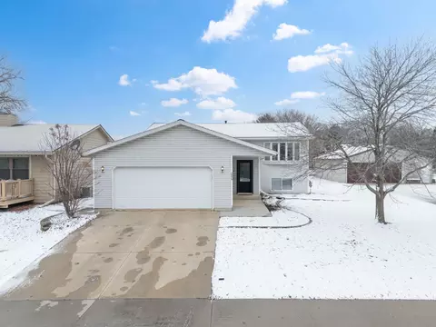 1573 8 12 St SE, Rochester, MN 55904