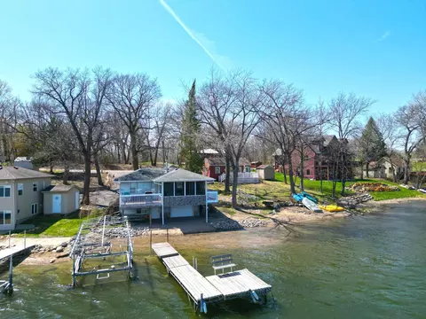 10910 Gulden Ave NW, Maple Lake, MN 55358