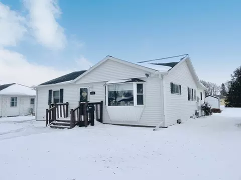 519 N Van Buren Ave, Springfield, MN 56087