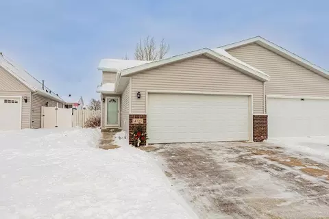 4723 Clock Tower Ln S, Fargo, ND 58104