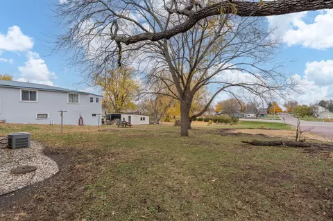 Exterior - 606 Smith St NE, Mapleton, MN 56065 photo 7 of 8