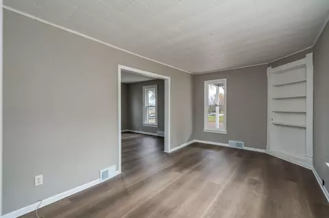 Living - 606 Smith St NE, Mapleton, MN 56065 photo 1 of 8