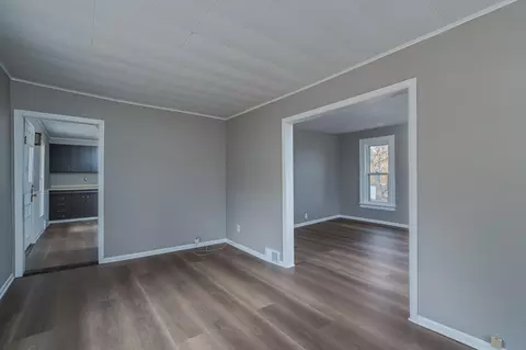 Living - 606 Smith St NE, Mapleton, MN 56065 photo 4 of 8