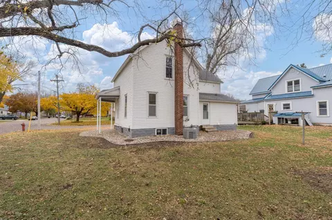 Exterior - 606 Smith St NE, Mapleton, MN 56065 photo 4 of 8