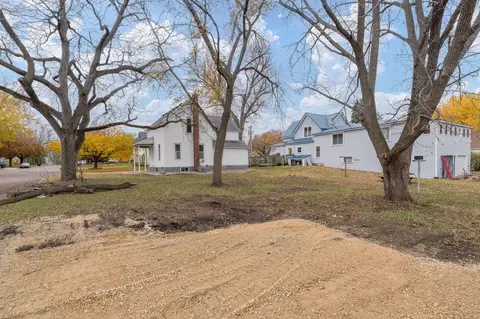 Exterior - 606 Smith St NE, Mapleton, MN 56065 photo 6 of 8