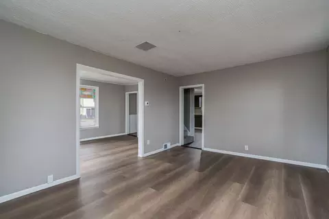 Living - 606 Smith St NE, Mapleton, MN 56065 photo 7 of 8