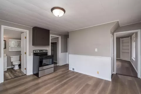 Entry Way - 606 Smith St NE, Mapleton, MN 56065 photo 1 of 3