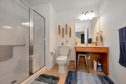 Bath - 1126 Mesaba Ave #119, Duluth, MN 55811 photo 2 of 2