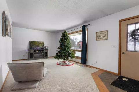 Living - 845 3rd Ave NW, Plainview, MN 55964 photo 2 of 2