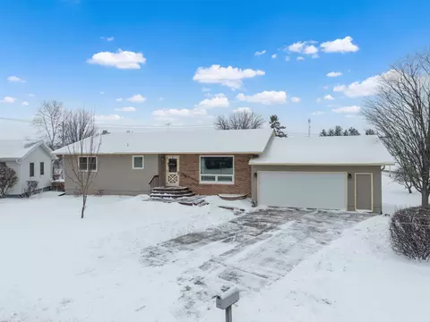845 3rd Ave NW, Plainview, MN 55964