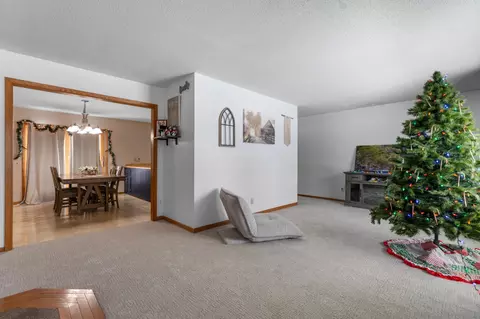 Living - 845 3rd Ave NW, Plainview, MN 55964 photo 1 of 2