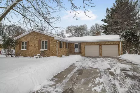 56 W Golden Lake Rd, Circle Pines, MN 55014