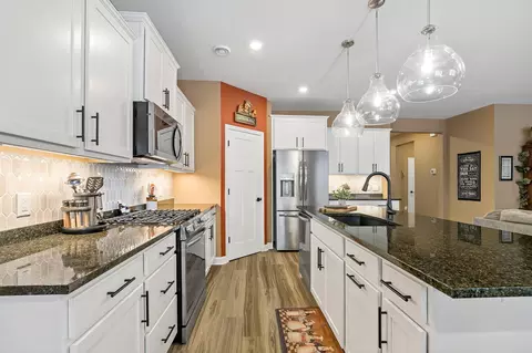 15143 Palm St NW, Andover, MN 55304