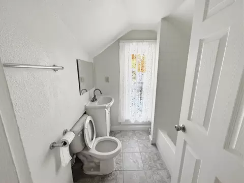963 3rd St E, Saint Paul, MN 55106 photo 20
