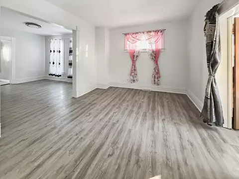 963 3rd St E, Saint Paul, MN 55106 photo 7