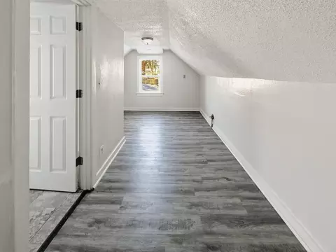 963 3rd St E, Saint Paul, MN 55106 photo 14