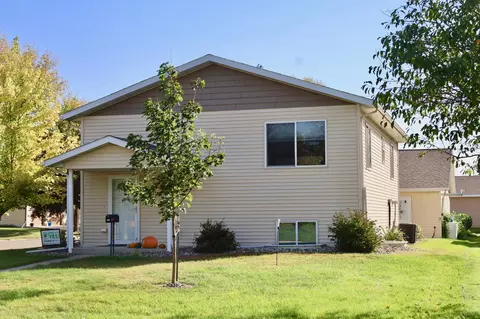 130 12th St N, Breckenridge, MN 56520