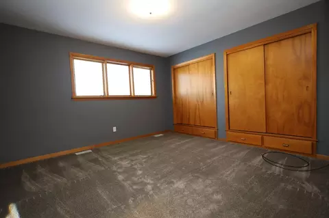 320 Daisy Ave, Buxton, ND 58218 photo 3