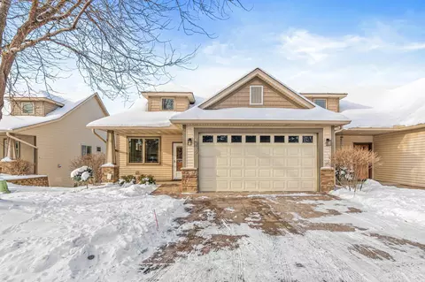 4185 Centerville Rd, Vadnais Heights, MN 55127