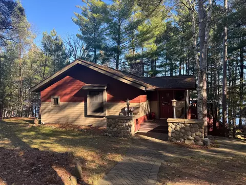 24756 Goldfinch Dr, Nevis, MN 56467