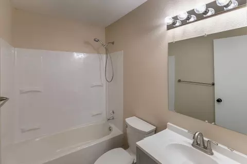 Bath - 6169 Donald St, Baxter, MN 56425 photo 1 of 2
