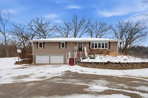 20818 Enterprise Valley Dr, Lewiston, MN 55952