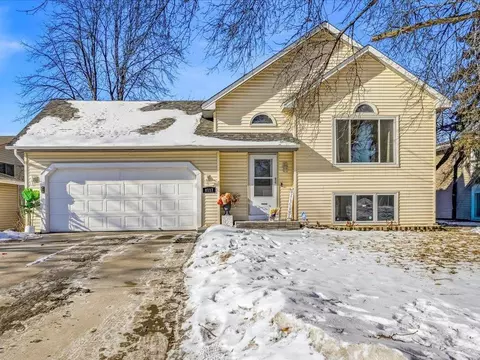 8117 Irving Ave N, Brooklyn Park, MN 55444