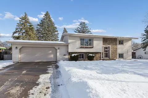 8148 Brandywine Pkwy, Brooklyn Park, MN 55444